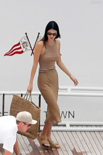 Full leaked Kendall jenner  page private onlyfans photo