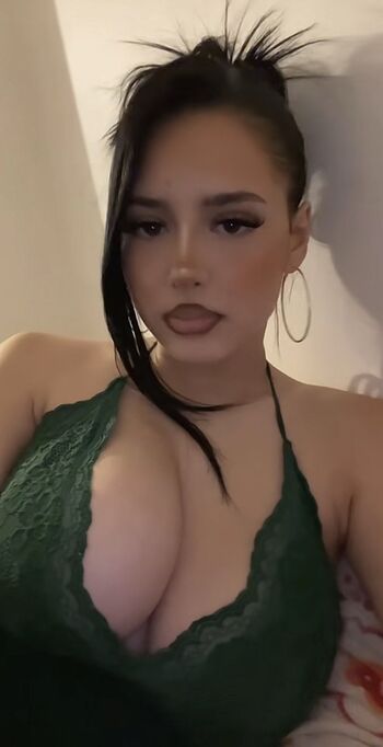 Full leaked Kenzamrr private onlyfans photo
