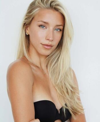 Full leaked Kenzi hope private onlyfans photo