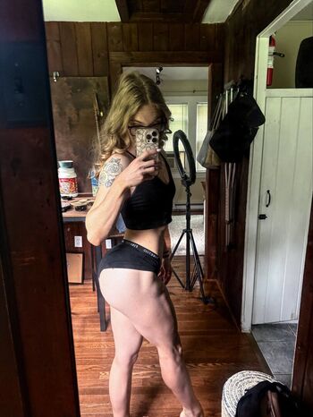Full leaked Kenziefitnz private onlyfans photo