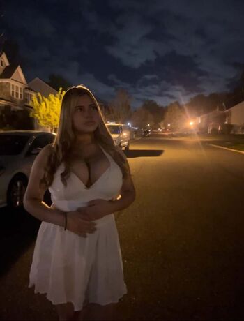 Full leaked Kerenmorales private onlyfans photo