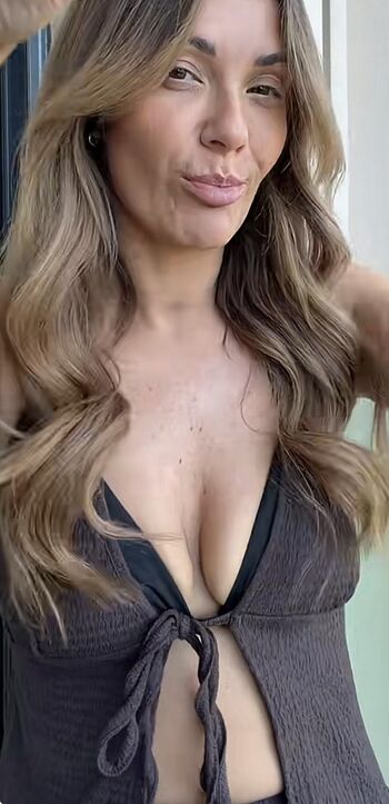 Full leaked Kerri roma private onlyfans photo