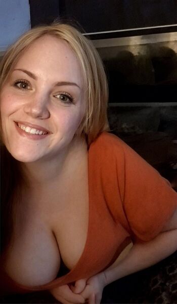 Full leaked Kerry b page private onlyfans photo