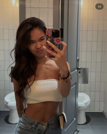 Full leaked Kh emilyy private onlyfans photo