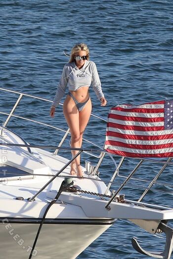 Full leaked Khloe terae page private onlyfans photo