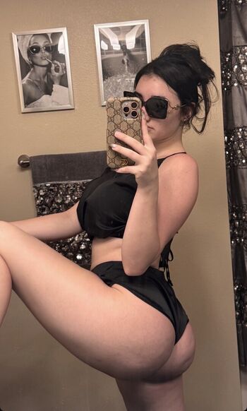 Full leaked Khloematta private onlyfans photo