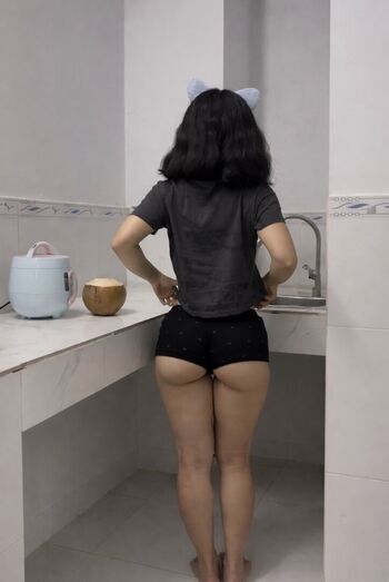 Full leaked Khoai lan private onlyfans photo