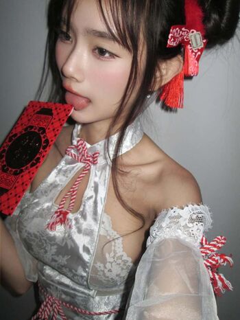 Full leaked Khun uu private onlyfans photo