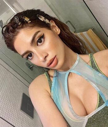 Full leaked Khushi kapoor private onlyfans photo