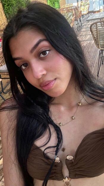 Full leaked Khushi parpia private onlyfans photo