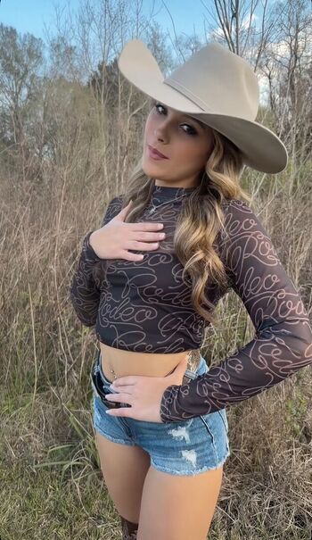 Full leaked Kiara louviere page private onlyfans photo