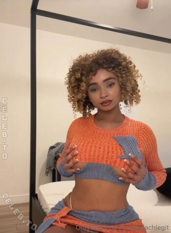 Full leaked Kiara peachy page private onlyfans photo