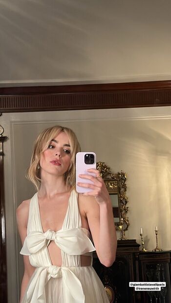Full leaked Kiernan shipka private onlyfans photo