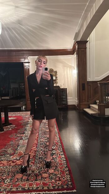 Full leaked Kiernan shipka private onlyfans photo