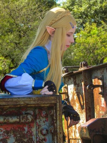 Full leaked Kiki glitter cosplay private onlyfans photo