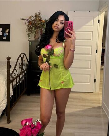 Full leaked Kikuai private onlyfans photo