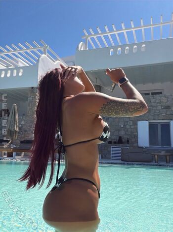 Full leaked Kikybou private onlyfans photo