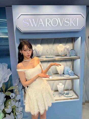 Full leaked Kim chaewon private onlyfans photo