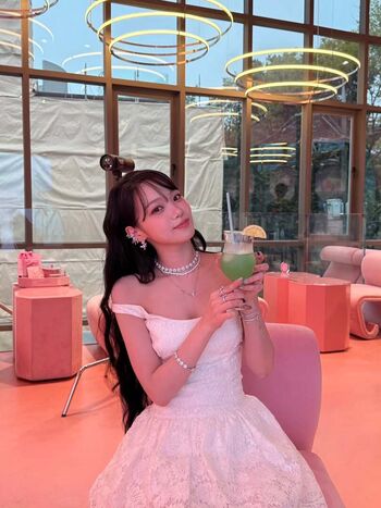 Full leaked Kim chaewon private onlyfans photo