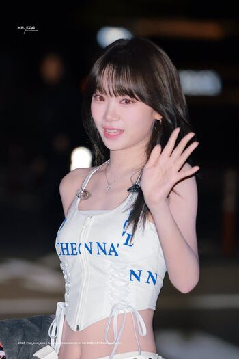Kim Chaewon