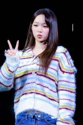Full leaked Kim chaewon le sserafim  page private onlyfans photo