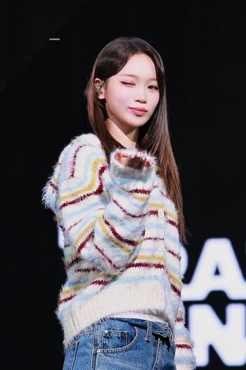 Full leaked Kim chaewon le sserafim private onlyfans photo