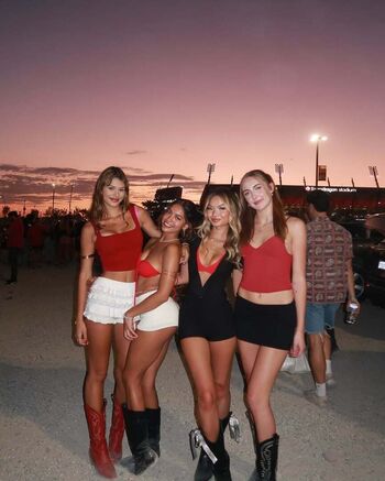 Full leaked Kim hostetter page private onlyfans photo