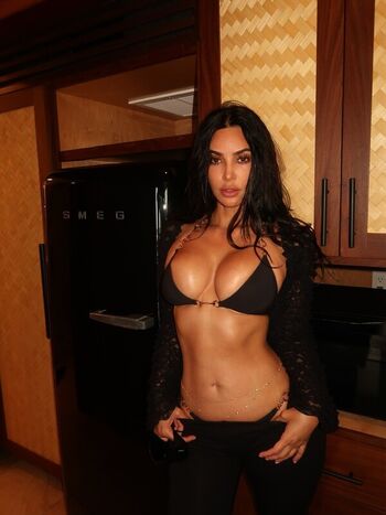 Full leaked Kim kardashian private onlyfans photo