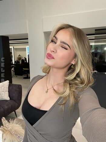 Full leaked Kim sara private onlyfans photo