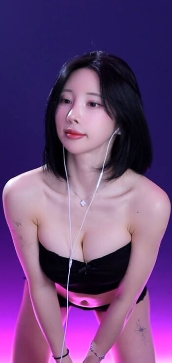 Full leaked Kim yu page private onlyfans photo