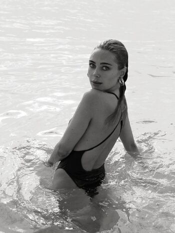 Full leaked Kimberley garner page private onlyfans photo