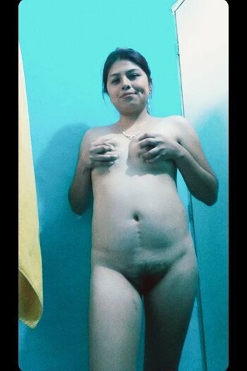 Full leaked Kimflores private onlyfans photo