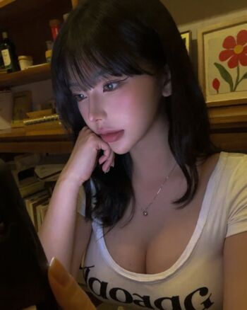 Full leaked Kimnoeul private onlyfans photo