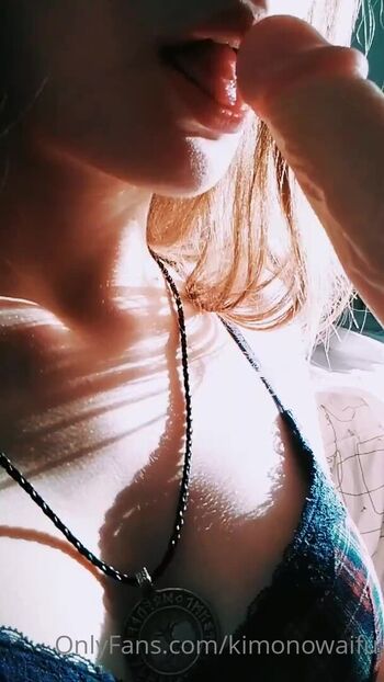 Full leaked Kimonowaifu private onlyfans photo