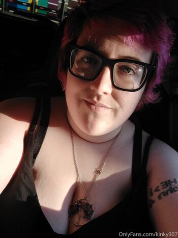 Full leaked Kinky private onlyfans photo