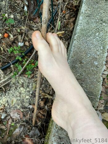Full leaked Kinkyfeet private onlyfans photo