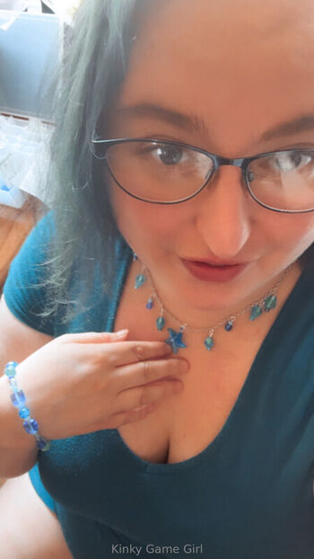 Full leaked Kinkygamergirl private onlyfans photo