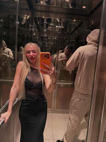 Full leaked Kinkykatiee private onlyfans photo