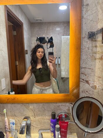 Full leaked Kira kosarin  page private onlyfans photo