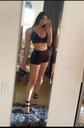 Full leaked Kira kosarin  page private onlyfans photo