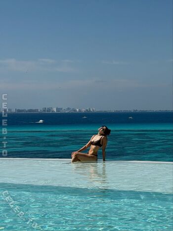 Full leaked Kira kosarin  page private onlyfans photo