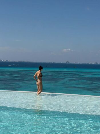 Full leaked Kira kosarin  page private onlyfans photo