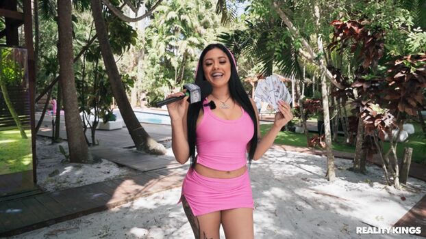 Kira Perez