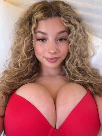 Full leaked Kira pregiato  page private onlyfans photo