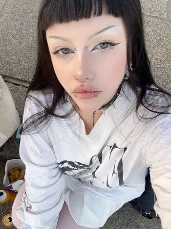 Full leaked Kiragoth private onlyfans photo