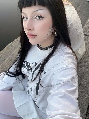 Full leaked Kiragoth private onlyfans photo