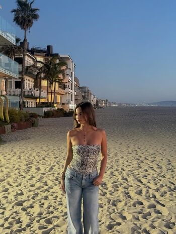 Full leaked Kirra santos page private onlyfans photo