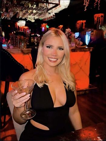 Full leaked Kirsty private onlyfans photo