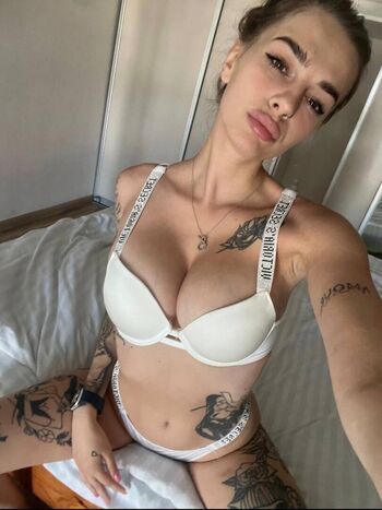 Full leaked Kisatanya page private onlyfans photo