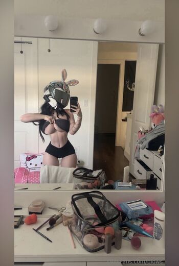 Full leaked Kisseshd private onlyfans photo